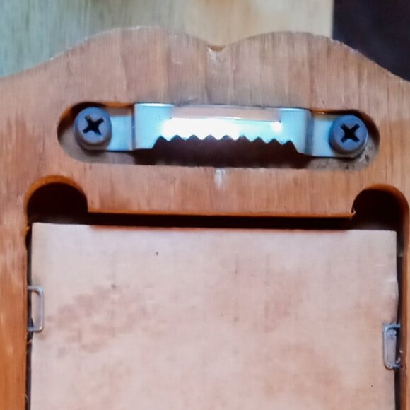 Vintage Wood Mirrored Wall Sconce & 3-Heart Wall Decor Set in Great Condition - Picture 5 of 9